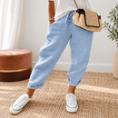 Calça Feminina Reta Soltinha com Bolsos e Cintura Baixa