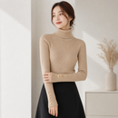 Suéter Feminino de Tricô Gola Alta com Botões para Inverno | Elegance Knit
